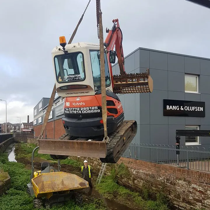 flying mini digger